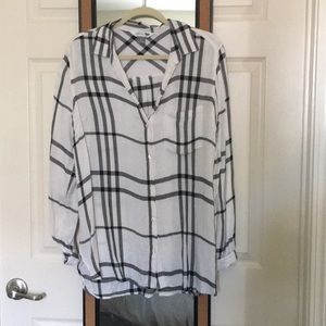 Women's Button up shirt